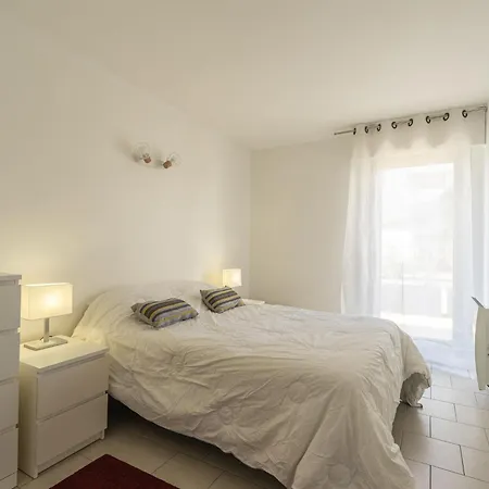 De Mons By Interhome Apartamento *