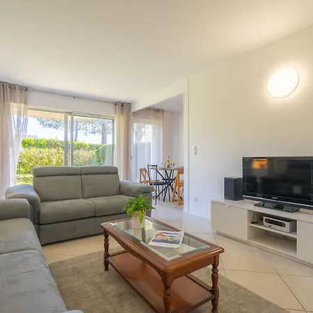 Apartman De Mons By Interhome Royan
