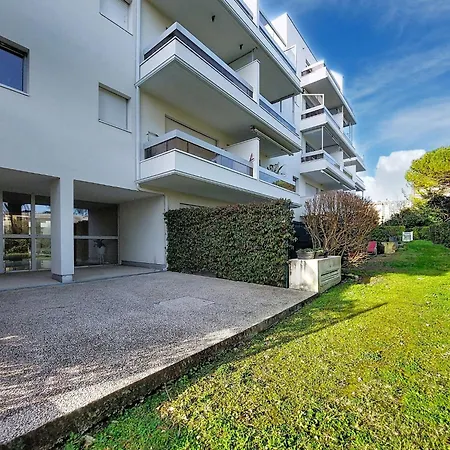 Apartman De Mons By Interhome Royan