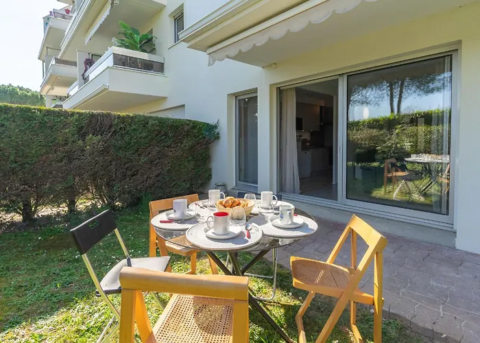 De Mons By Interhome Apartamento